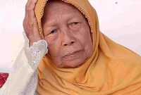 Foto: Korban Dugaan Kriminalisasi oknum Polres Pamekasan, Nenek Bahriyah (71)