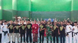 Kejuaraan Pencak Silat Bupati Cup yang diprakarsai PSN Perisai Putih Cabang Sumenep resmi dibuka oleh Bupati Sumenep Achmad Fauzi Wongsojudo didampingi oleh Sekdakab Ir. Edy Rasyadi, Sekwan DPRD dan sejumlah pejabat Sumenep.