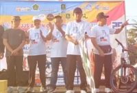 Bupati Sumenep Dr. H. Achmad Fauzi Wongsojudo melepas JJS JPRM di Kecamatan Lenteng.