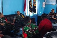 Foto: Kepala Kantor UPP Kelas III Sapeken, Herman Eko Yulianto, S.H., M. Hum dan Forkopimcam menyambut kunjungan Tim Pengawas dan Evaluasi (Wasev).