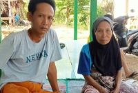 Foto: Muhammad Ansori bersama ibundanya .