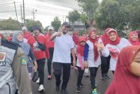 Foto: Bupati Sumenep Achmad Fauzi Wongsojudo bersama bersama ketua AKD Miskun Legiyono saat acara JJS desa Bangkit 2024