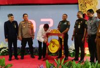 Foto: Bupati Fauzi Achmad Fauzi Wongsojudo didampingi jajaran Forkopimda resmi melaunching Sumenep Kalender Event 2025 Ngopeni Songennep