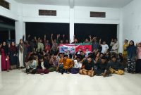 Foot: Sekelompok pemuda - pemudi yang mengatasnamakan Pergerakan Pemuda kecamatan Pragaan (PPP) siap berjuang militan menangkan pasangan Fauzi - KH Imam Hasyim 