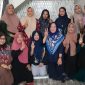 Foto : Srikandi Kebunagung melakukan deklarasi dukungan untuk Paslon nomor urut 02 FAHAM 