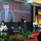 Foto: Ketua KPU Sumenep Nurussyamsi  saat memberikan sambutan pada acara debat kedua Pilkada 2024 di aula Pesantren Uniba Madura.