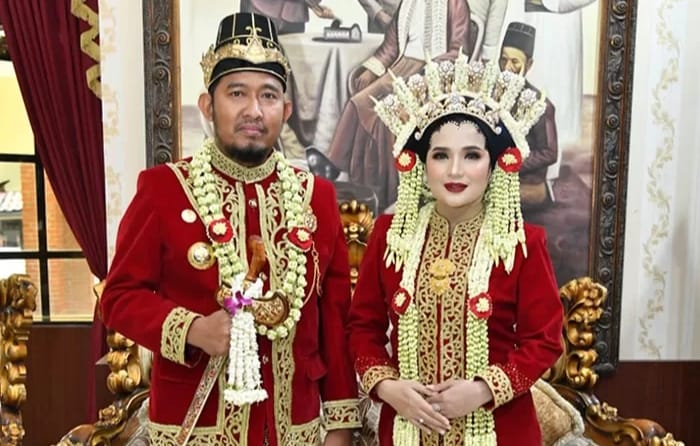 Foto: Cabup Sumenep Achmad Fauzi bersama istri tercintanya Nia Kurnia Fauzi 