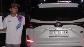 Ket foto: RT, Penguasa kendaraan (kiri), 1 unit kendaraan roda empat jenis Toyota All New Veloz dengan nomor polisi DD 1201 ABM diduga merupakan aset milik PT BCA Finance (kanan)