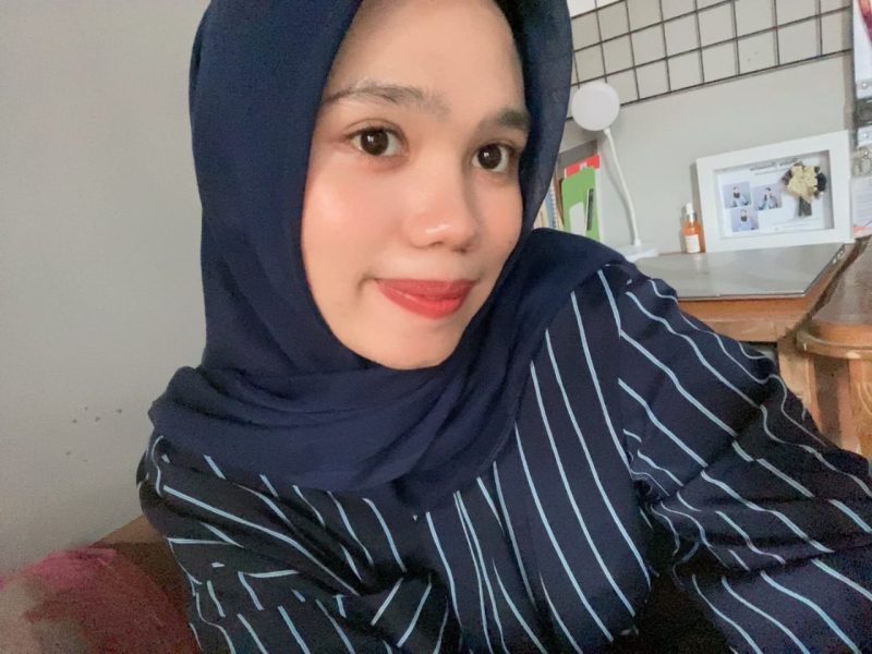 Ket foto : Rizka Sugiato ( Mahasiswa STMIK TAZKIA )