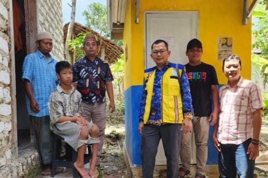 Foto penyandang disabilitas penerima Jamban / toilet