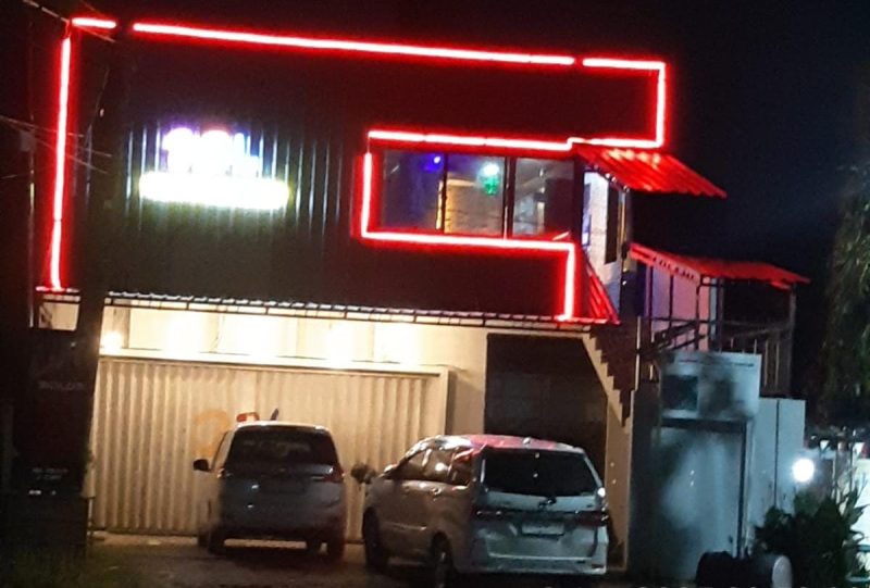 Foot : JbL karaoke tempat Lelaki Hidung Belang dan wanita penghibur tetap beroperasi di momen hari raya idul Fitri 