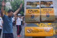 Foto: Kepala Bea Cukai Madura Muhammad Syahirul Alim (kiri) Rokok ilegal merek Sentol Madu (kanan)