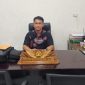 Keterangan Photo :
Kasat Reskrim Polres Toba, Iptu Erikson David Hutauruk, SH, MH saat di konfirmasi di ruangannya di Sat Reskrim Polres Toba