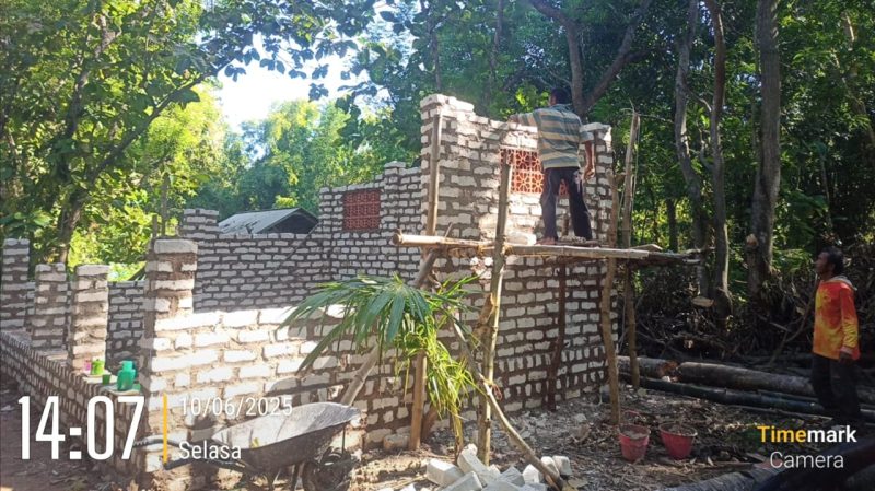 Foto : Pembangunan Musholla Detikzone Capai 40 persen 