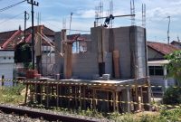 Foto; salah satu pembangunan pos KA JPL l di Kecamatan Sumberasih, Kab.Probolinggo