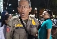 Foto : Anwar Sadad, anggota Satpol-PP Sumenep, Madura, Jawa Timur.