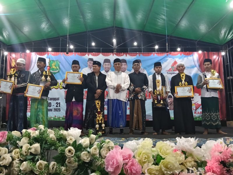 Foto : Festival Musik Hadrah Piala Bupati Sumenep resmi ditutup oleh Disbudporapar Sumenep Moh Iksan 