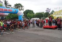 Bupati Sumenep Achmad Fauzi Wongsojudo membuka Soekarno Fun run 2025