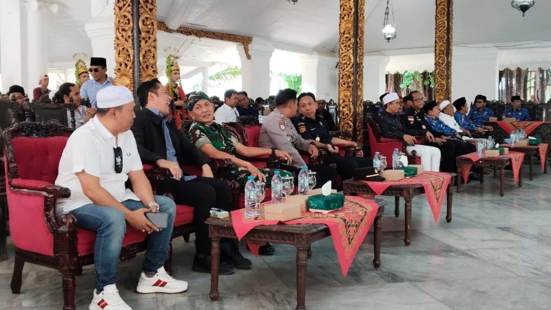Foto : FGD Pengusaha Rokok Sumenep yang kegiatannya di Pendopo Agung Keraton Sumenep diduga dibiayai dari hasil sumbangan para pengusaha rokok