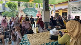 Seminar yang diadakan Mahasiswa Kuliah Kerja Nyata (KKN) Posko 33 Universitas Islam Negeri (UIN) Madura disambut antusias masyarakat 