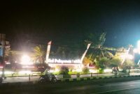 Vidiotron senilai Rp 4 miliar di Pemkab Probolinggo, yang hanya menyala 6 jam sehari. Megah tapi terbatas, layar raksasa ini kini menjadi simbol kontroversi borosnya anggaran publik, memicu sorotan keras dari masyarakat