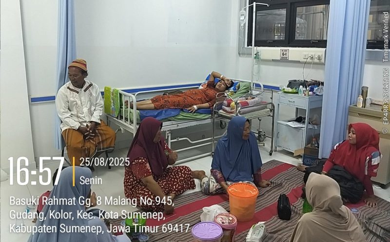 Momen haru keluarga pasien BPJS usai persalinan di RSUD Sumenep. Mereka menyampaikan rasa terima kasih atas pelayanan dokter dan perawat yang ramah serta responsif, meski melahirkan di tengah malam saat akhir pekan