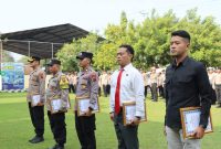 Apel pemberian penghargaan kepada 13 personel di Mapolres Kendal