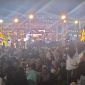 Suasana meriah terlihat saat ribuan masyarakat Madura antusias menyaksikan penampilan 2 group musik tongtong di Madura Culture Festival 2025