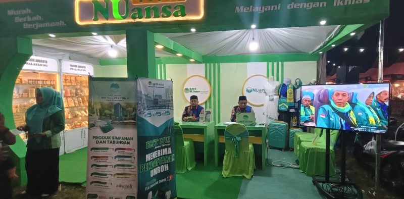 Stand BMT NU menjadi pusat perhatian pengunjung festival, menghadirkan solusi ekonomi umat dalam satu atap