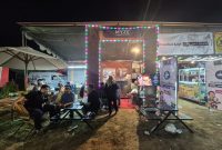 Stand Myze menjadi tempat nongkrong favorit pengunjung, menawarkan suasana santai dan minuman berkualitas di tengah keramaian festival