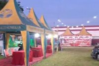 Stand PR DRT, PR Bayezid, dan PR Arista serta puluhan stand PR lain sedang prepare persiapan Festival Tembakau Madura 2025