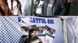 Bupati Sumenep Achmad Fauzi Wongsojudo yang didampingi  PLT Sekda Syahwan Effendi, Kadisbudpor Sumenep dan sejumlah pejabat daerah disambut ramah saat meninjau stand Gataful 600
