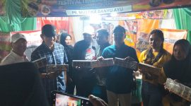 Bupati Sumenep Achmad Fauzi Wongsojudo yang didampingi  PLT Sekda Syahwan Effendi, Kadisbudpor Sumenep dan sejumlah pejabat daerah disambut ramah saat meninjau stand PR Mustika Banyu Ayu .  Kehadiran orang nomor satu Sumenep dan pejabat pejabat penting  tersebut  menjadi simbol dukungan penuh pemerintah terhadap eksistensi industri kretek Madura sebagai identitas, kebanggaan, dan kekuatan ekonomi lokal.
