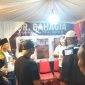 Keterangan Foto: Bupati Sumenep Achmad Fauzi Wongsojudo yang didampingi  PLT Sekda Syahwan Effendi, Kasdim, Ibnu Hajar, Kadisbudpor Sumenep disambut ramah saat meninjau stand PR Bahagia. Kehadiran mereka menjadi simbol dukungan penuh pemerintah terhadap eksistensi industri kretek Madura sebagai identitas, kebanggaan, dan kekuatan ekonomi lokal