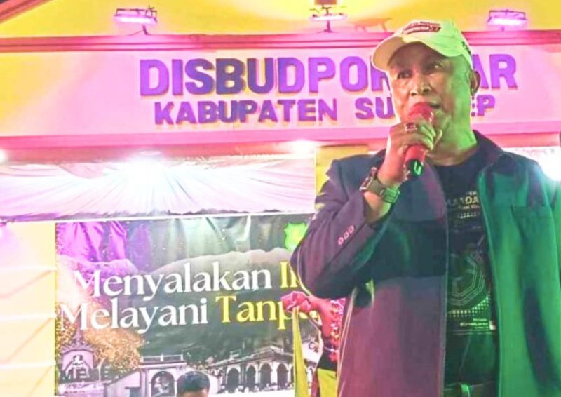 Kadisbudporapar Sumenep, Moh. Iksan, menyampaikan apresiasi kepada para sponsor yang telah menjadi motor penggerak suksesnya Madura Culture Festival 2025. Dukungan sponsor tidak hanya mewujudkan kemeriahan acara, tetapi juga membuka ruang bagi UMKM, seniman, dan pelaku budaya untuk bangkit bersama. Inilah bukti nyata bahwa kolaborasi dunia usaha dengan pemerintah mampu menghadirkan manfaat besar bagi masyarakat luas