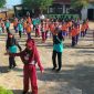 Siswa dan guru SDN Panaongan III tampak kompak mengikuti kegiatan Segi Sama (Senam Pagi Bersama) dalam program Sabtu Ceria
