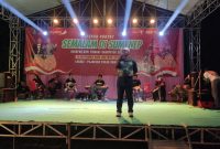Kepala Disbudporapar Sumenep, Moh. Iksan, membuka kegiatan “Semalam di Sumenep” yang digelar untuk menyambut Karapan Sapi

