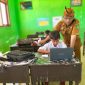 Kepala SDN Panaongan III, Agus Sugianto, S.Pd, memantau langsung jalannya ANBK untuk memastikan siswa tetap tenang dan fokus.