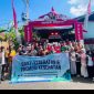 Tim medis Puskesmas Kangayan bersama dokter spesialis RSUD Abuya Kangean saat memberikan layanan pemeriksaan kesehatan gratis kepada warga Desa Daadung dengan semangat Bismillah Melayani .
