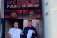 Suasana usai pelaporan penganiayaan bocah di Polres Sumenep, kuasa hukum menegaskan akan mengawal kasus hingga tuntas.