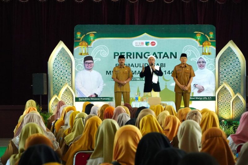 dihadiri Sekretaris Daerah Kabupaten Kediri, Mohamad Solikin, bersama jajaran kepala perangkat daerah serta para pegawai di lingkungan Pemkab Kediri.