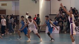 Laga SMPN 1B melawan Rahmat di Kediri Basketball Tournament 2025