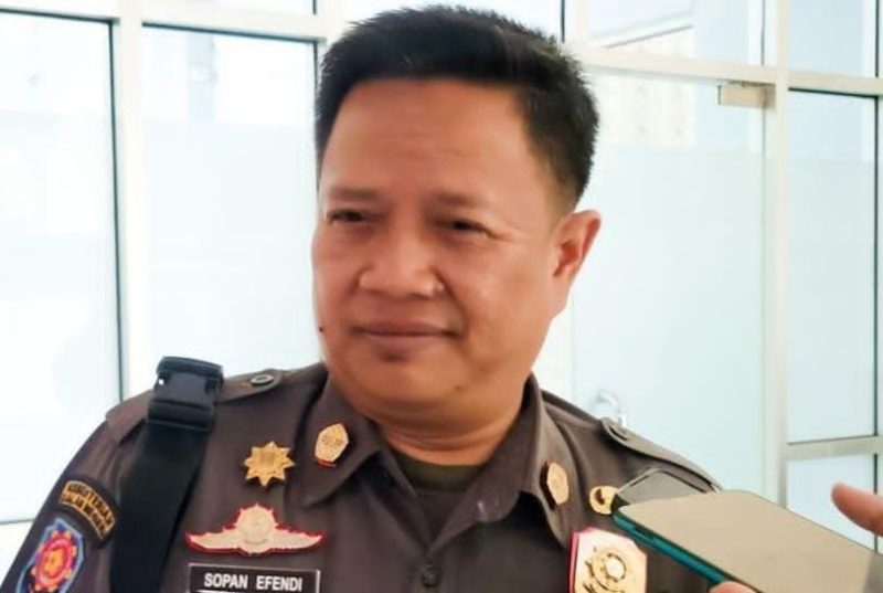 Foto: Kasat Pol PP Situbondo, Sopan Efendi.