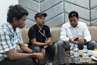 Anggono Mahendrawan, Kepala SKK Migas Perwakilan Jabanusa, memberikan penjelasan saat wawancara eksklusif mengenai survei seismik 3D di Pulau Kangean.
