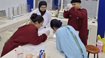 Ekstrak Buncis Diolah Jadi Alat Uji Golongan Darah, Inovasi Mahasiswa Unitomo Tuai Apresiasi