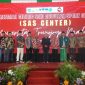 MH Said Abdullah, Ketua Badan Anggaran DPR RI, berpose bersama jajaran Forkopimda dan civitas akademika UTM saat peresmian Said Abdullah Sport Center
