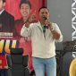 CEO Bani Grup, Ali Zainal Abidin, saat menyampaikan materi kewirausahaan kepada mahasiswa UNIRA, menekankan pentingnya mental tangguh dan nilai spiritual dalam membangun bisnis
