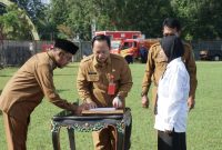 Suasana penyerahan SK PPPK paruh waktu di Kabupaten Sumenep yang dihadiri Bupati dan Dr. Ir. Arif Firmanto, S.TP., M.Si., IPU., ASEAN Eng.
