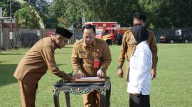 Suasana penyerahan SK PPPK paruh waktu di Kabupaten Sumenep yang dihadiri Bupati dan Dr. Ir. Arif Firmanto, S.TP., M.Si., IPU., ASEAN Eng.
