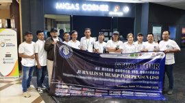 JSI berfoto bersama jajaran SKK Migas Jabanusa dan tim Migas Corner ITS setelah sesi pemaparan dan diskusi mengenai hulu migas.
